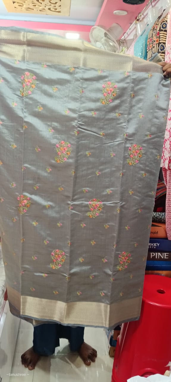 Grey Saree with Floral Embroidery and Silver Zari Border