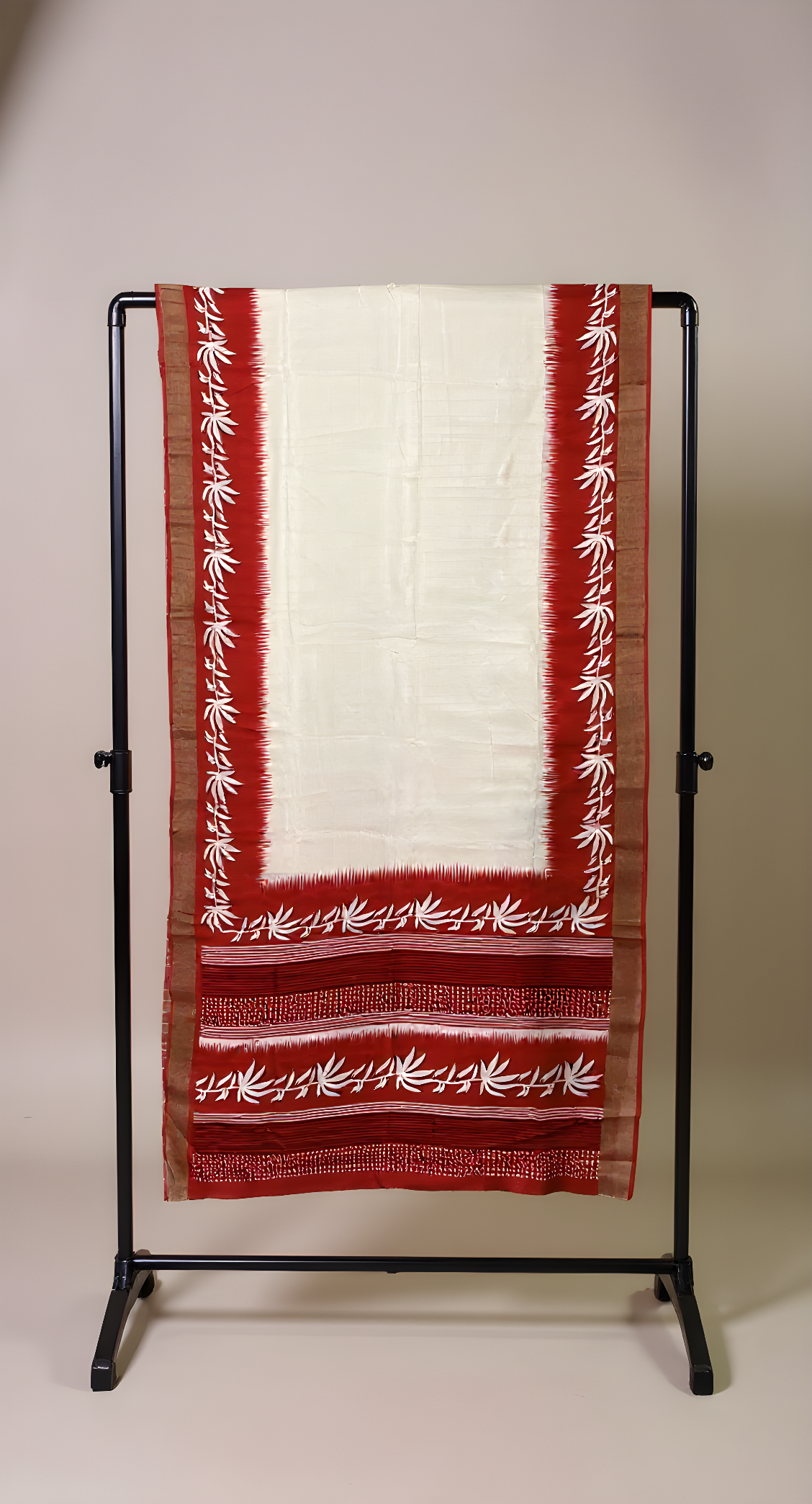 Classic White & Red Slub Silk Saree With Blouse